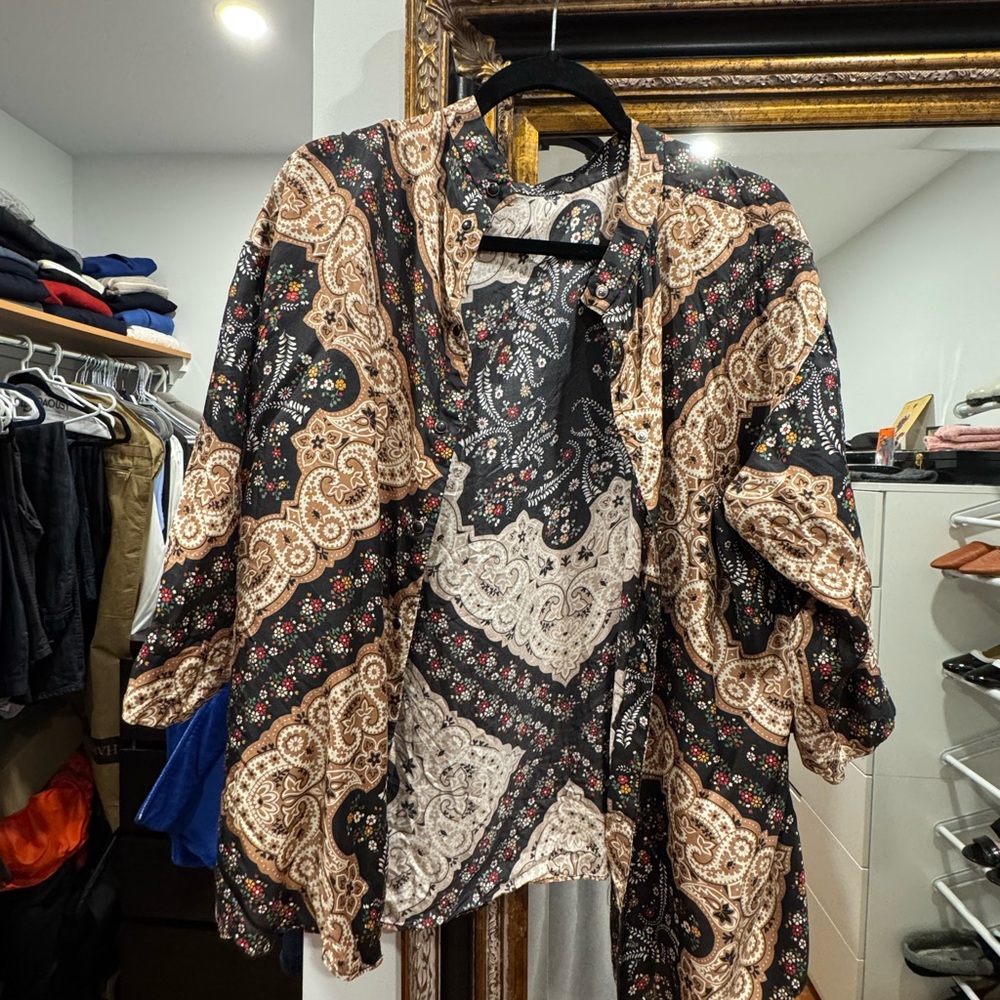 Sandro Blouse NWOT 100% silk